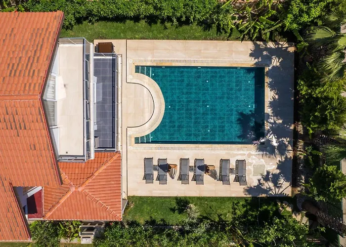 Lumar Homes - Valley Vila *