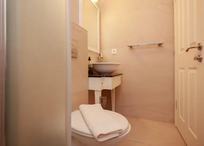 Lumar Homes - Valley *